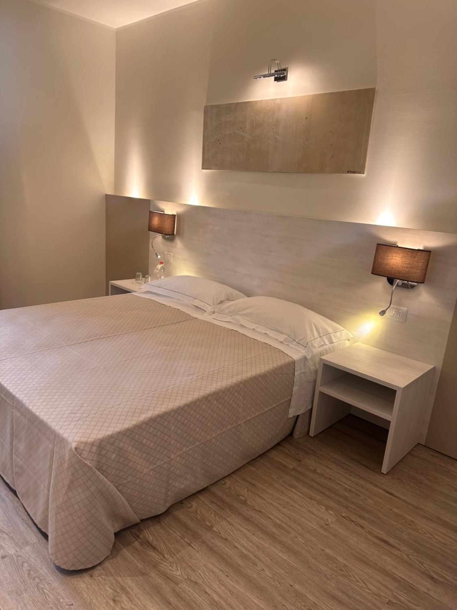 Confidence Hotel San Silvestro San Prospero Dış mekan fotoğraf