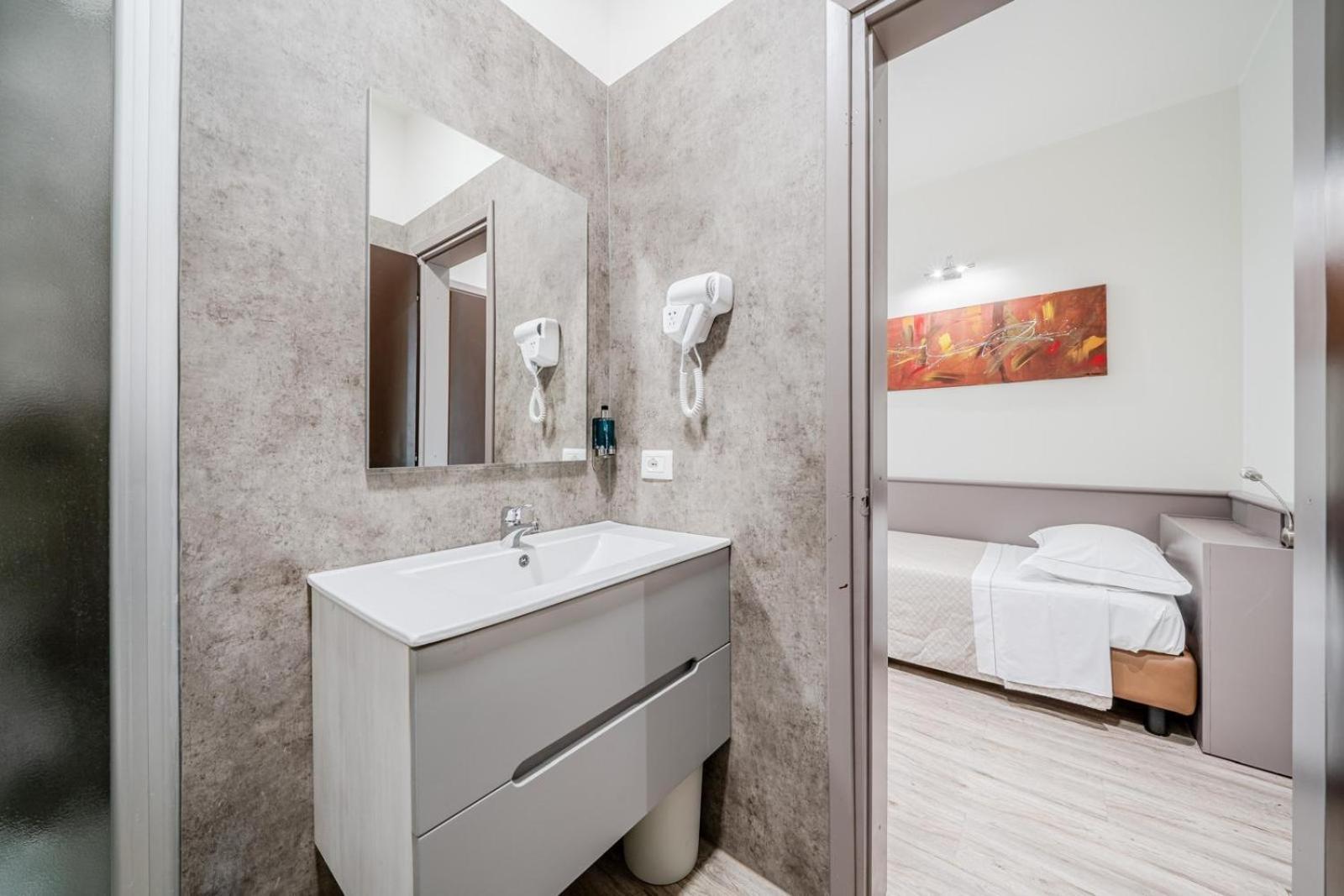 Confidence Hotel San Silvestro San Prospero Dış mekan fotoğraf
