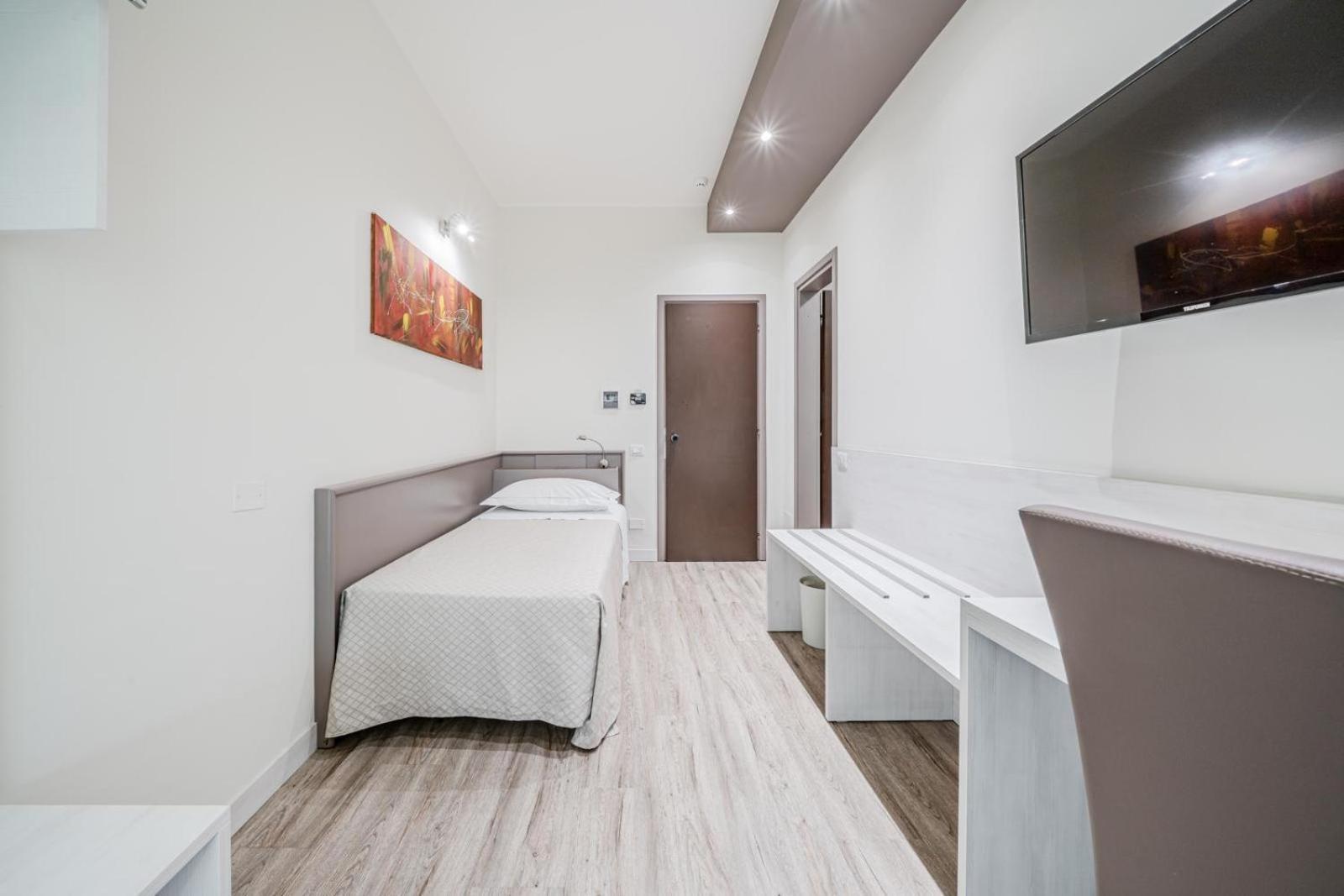 Confidence Hotel San Silvestro San Prospero Dış mekan fotoğraf